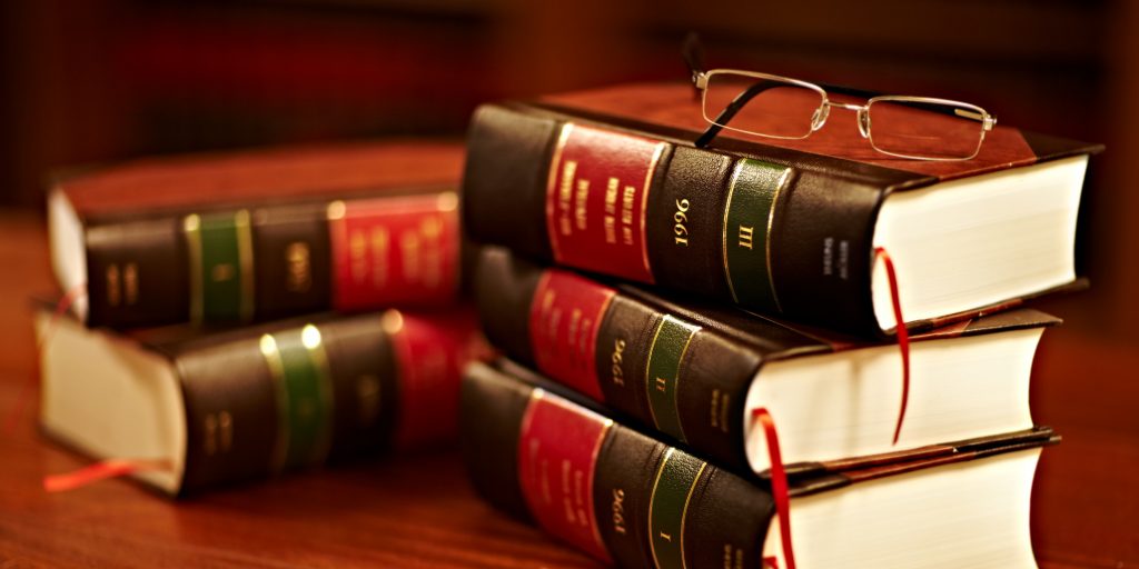 Le clausier juridique peut prendre la forme d’un dossier “classique”, mais aussi être numérisé.